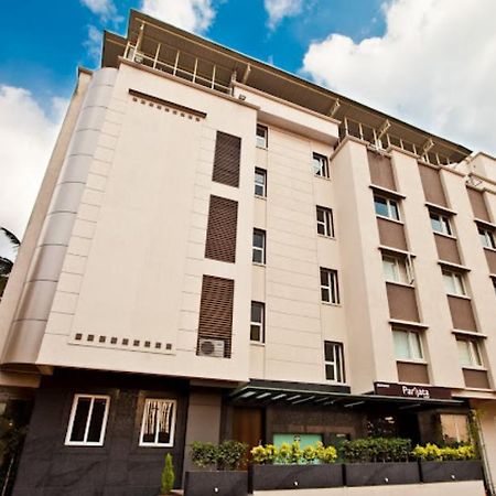 Mallige Residency Хасан Екстериор снимка